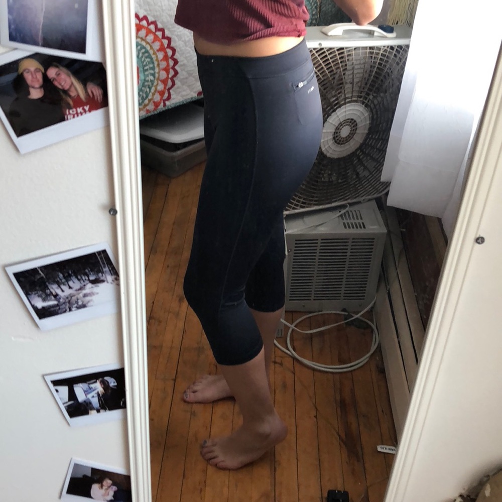 Adidas 3/4 length thermalite leggins